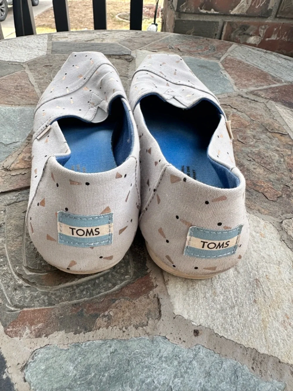 TOMS Slip-On canvas shoes in baby blue size 8.5 - Picture 6 of 8